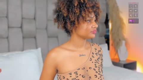 Snapshot of _curly_girl_ chatting on June 30, 2026, 1:39 am online show from June 30, 2026, 1:39 am