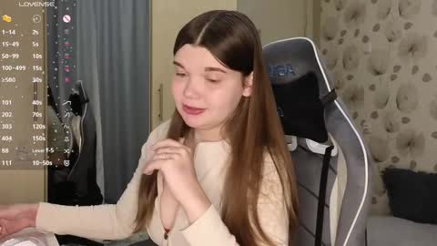 _cute_ice online show from April 14, 2026, 12:33 pm