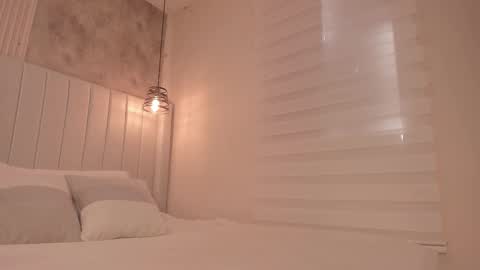 Dakota online show from September 9, 2025, 7:24 pm