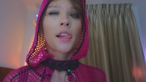 DemiDee online show from September 23, 2025, 6:11 pm