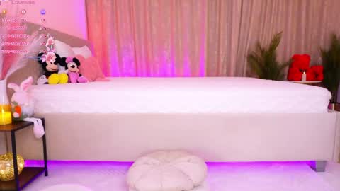 Just Dia online show from March 23, 2026, 7:18 pm