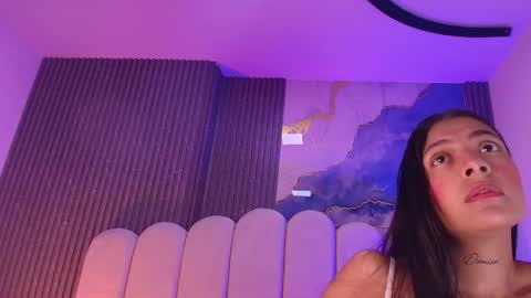 Dione online show from April 14, 2026, 7:31 pm