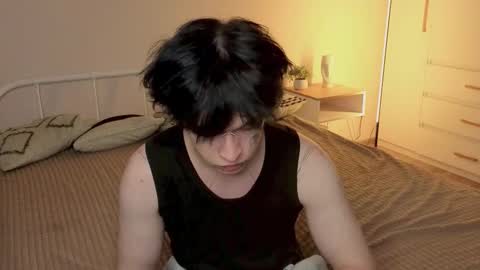 _dream_boys_ online show from September 14, 2025, 4:17 pm