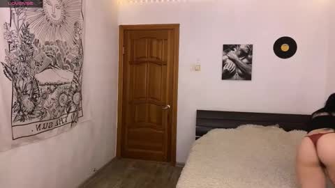 Ami online show from November 29, 2025, 3:15 pm