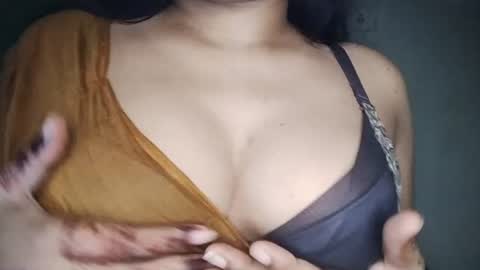 _dreamgirl_0 online show from July 13, 2026, 10:29 am