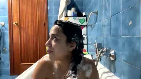 Snapshot of _elena_barra chatting on January 13, 2025, 6:38 pm elena barra online show from January 13, 2025, 6:38 pm
