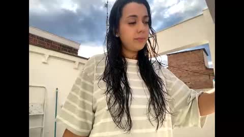 Snapshot of _elena_barra chatting on March 10, 2025, 4:57 pm elena barra online show from March 10, 2025, 4:57 pm