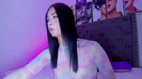 Elettra online show from February 15, 2025, 7:50 pm