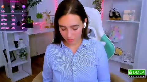 Lizzy  online show from November 30, 2025, 10:14 pm