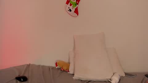 Snapshot of _elizabeth_21 chatting on December 15, 2024, 7:24 am Elizabeth online show from December 15, 2024, 7:24 am