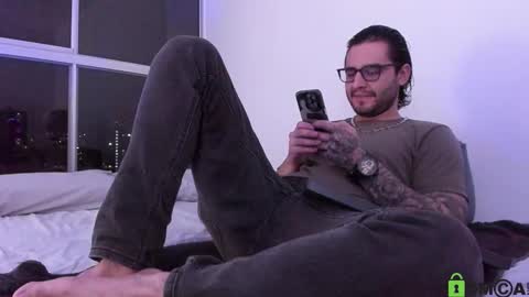  -         online show from October 12, 2025, 11:15 pm