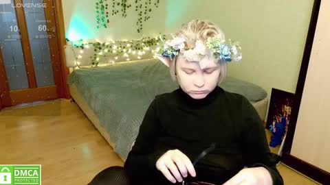 chloue and Gretta online show from December 13, 2024, 10:23 pm