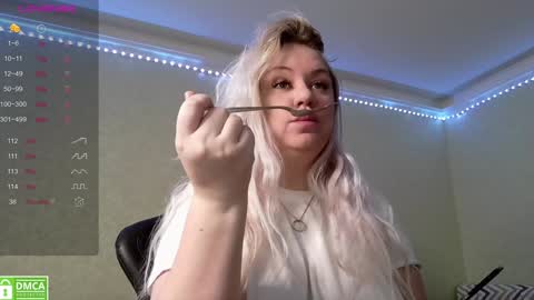 chloue and Gretta online show from January 4, 2025, 8:39 am