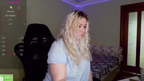 chloue and Gretta online show from January 9, 2025, 6:15 pm