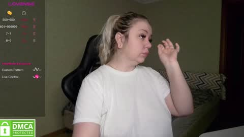 chloue and Gretta online show from January 20, 2025, 3:37 am