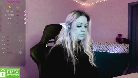 chloue and Gretta online show from February 26, 2025, 10:04 am