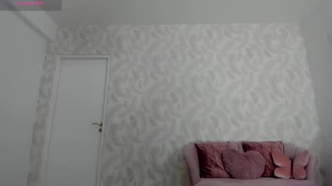 Elysa online show from September 27, 2025, 4:39 am