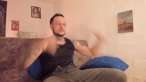 Emilio online show from November 19, 2025, 9:31 am