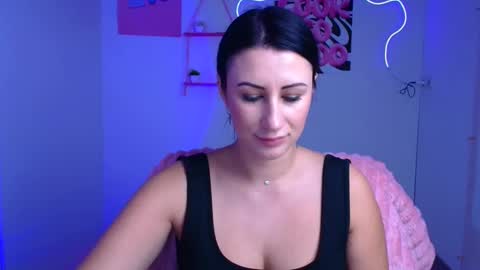 Emma online show from November 21, 2025, 12:59 pm