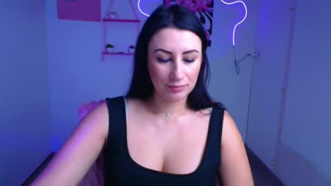 Emma online show from November 24, 2025, 1:00 pm