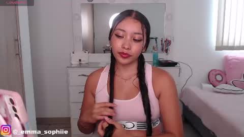 Emma Sophie online show from July 1, 2026, 6:51 pm