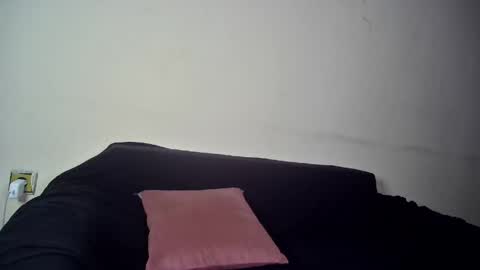 Emma Sugar online show from April 16, 2026, 9:15 pm