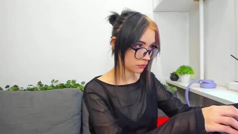 Emma online show from March 28, 2026, 6:35 am