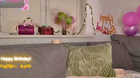 Mia  online show from July 23, 2026, 9:07 am
