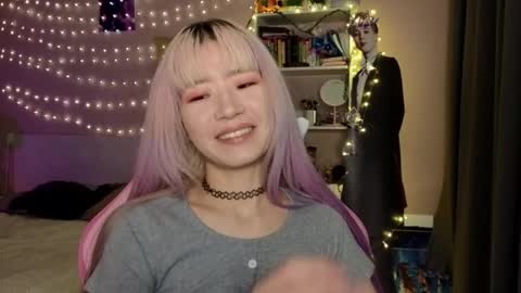 EveEva online show from February 4, 2026, 12:38 am