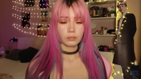 EveEva online show from March 2, 2026, 5:08 am