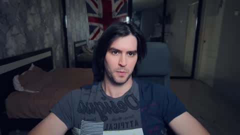 Keanu online show from December 5, 2025, 12:25 pm