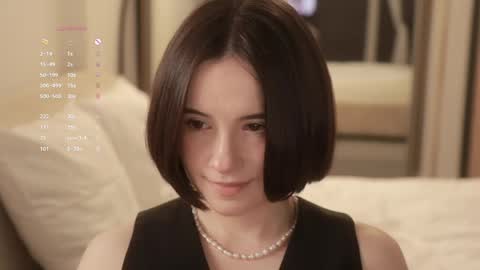 Essie  online show from April 18, 2026, 7:07 pm