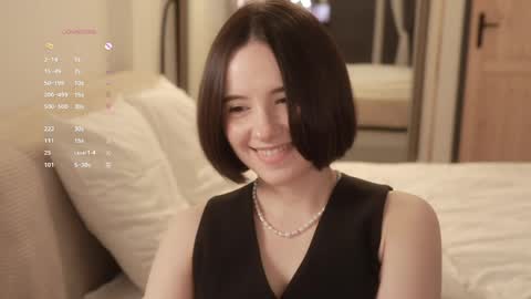 Essie  online show from April 18, 2026, 7:58 pm