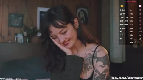 Snapshot of _freckles chatting on June 5, 2026, 10:26 pm Jacqui Queen goddess motorcycle mozzarella Jaq next livestream see bio online show from June 5, 2026, 10:26 pm
