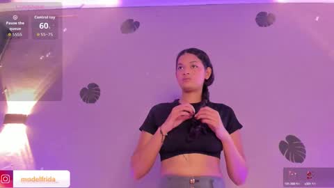 Snapshot of _frida_1 chatting on October 1, 2025, 1:06 pm Frida online show from October 1, 2025, 1:06 pm