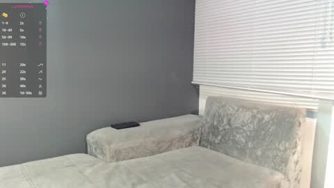 Laura  Juan online show from February 6, 2025, 2:26 pm