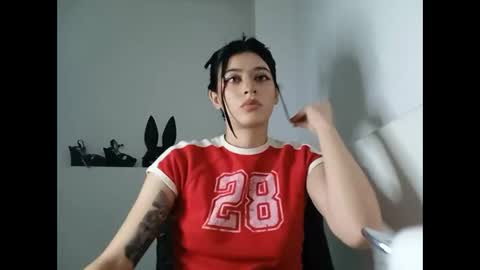 Mia-foster online show from February 10, 2025, 12:52 am