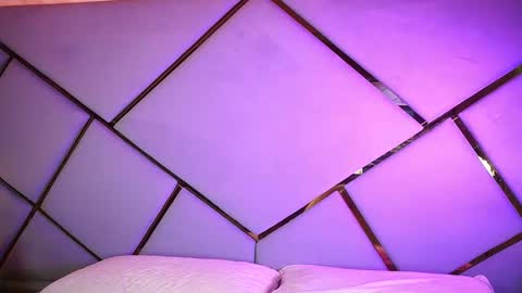 _giggy online show from December 5, 2025, 11:41 am