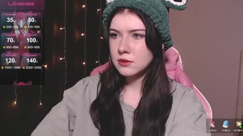 Tori online show from January 28, 2025, 11:38 am