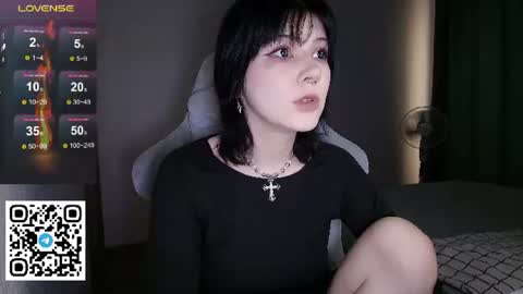 Snapshot of _gummybears_ chatting on August 7, 2026, 10:06 am Tori online show from August 7, 2026, 10:06 am