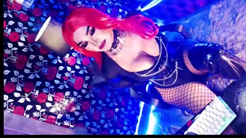 Snapshot of _hailyourqueenx chatting on February 21, 2026, 9:16 pm GoDDess Chloe online show from February 21, 2026, 9:16 pm