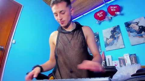 Mathews online show from February 19, 2025, 2:12 pm