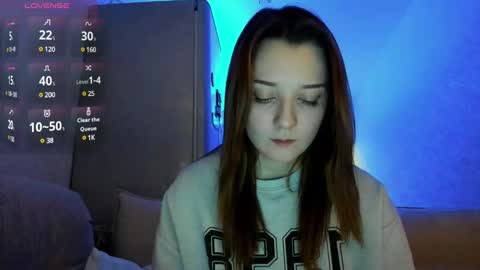 _hey_scarlett_ online show from December 17, 2024, 12:43 pm