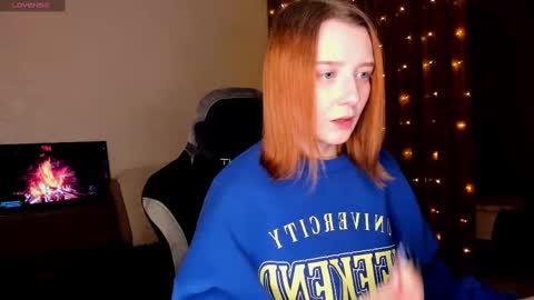 _hey_scarlett_ online show from February 20, 2025, 7:41 pm