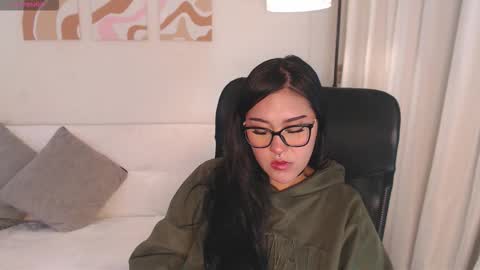 Bee. online show from February 16, 2026, 9:33 pm