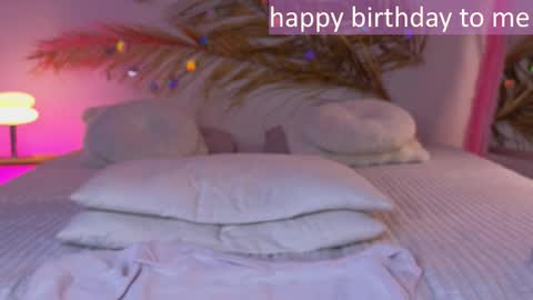 Holly online show from March 8, 2025, 10:32 am