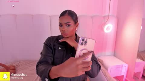 Darlis  online show from December 15, 2025, 7:29 pm