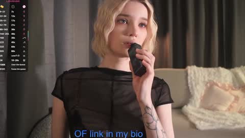 Ava 3 online show from October 31, 2025, 12:06 pm