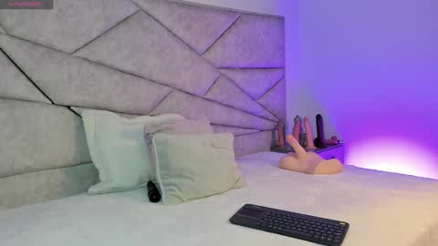 Snapshot of _im_megan chatting on September 16, 2025, 2:56 am Megan online show from September 16, 2025, 2:56 am