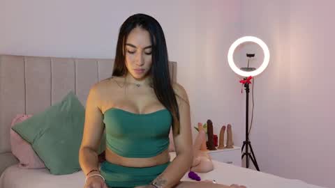 Snapshot of _im_megan chatting on May 22, 2026, 5:25 am Megan online show from May 22, 2026, 5:25 am